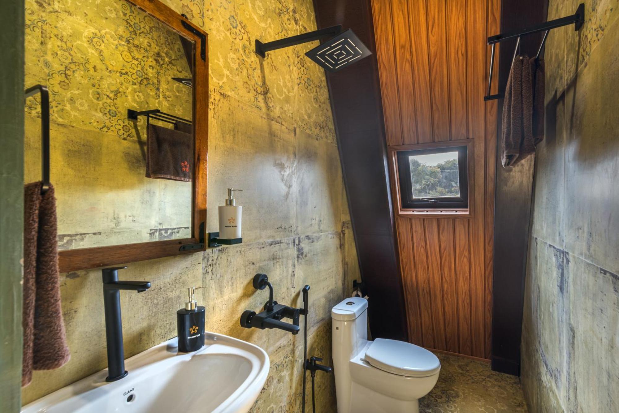 Saffronstays A Vantage, Panchgani - A Pyramid Shaped Unique Luxury Villa With Infinity Valley Views Ngoại thất bức ảnh